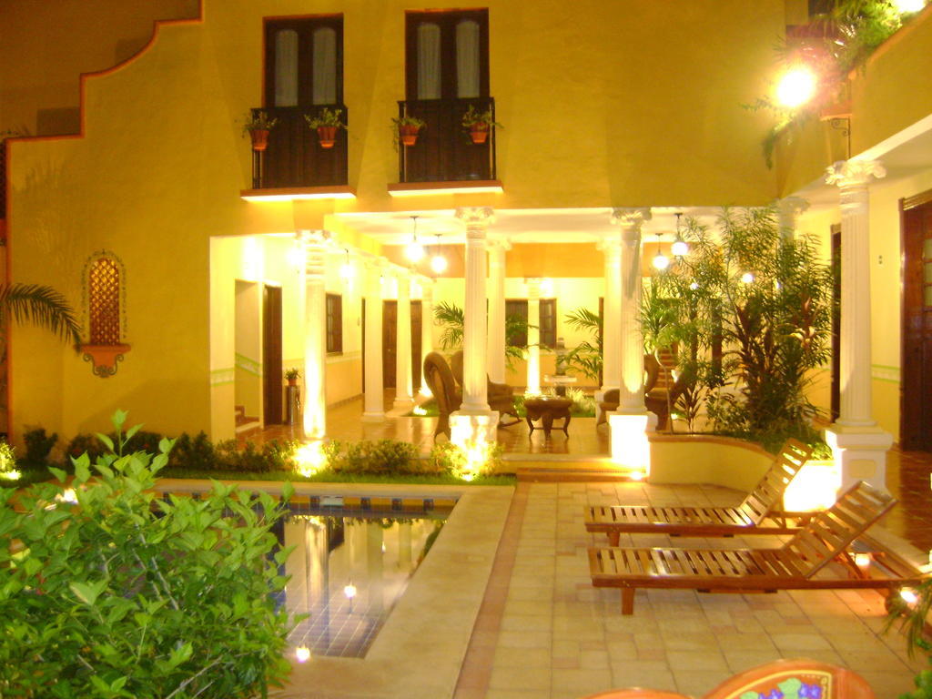 Casa De Las Columnas Mérida Extérieur photo