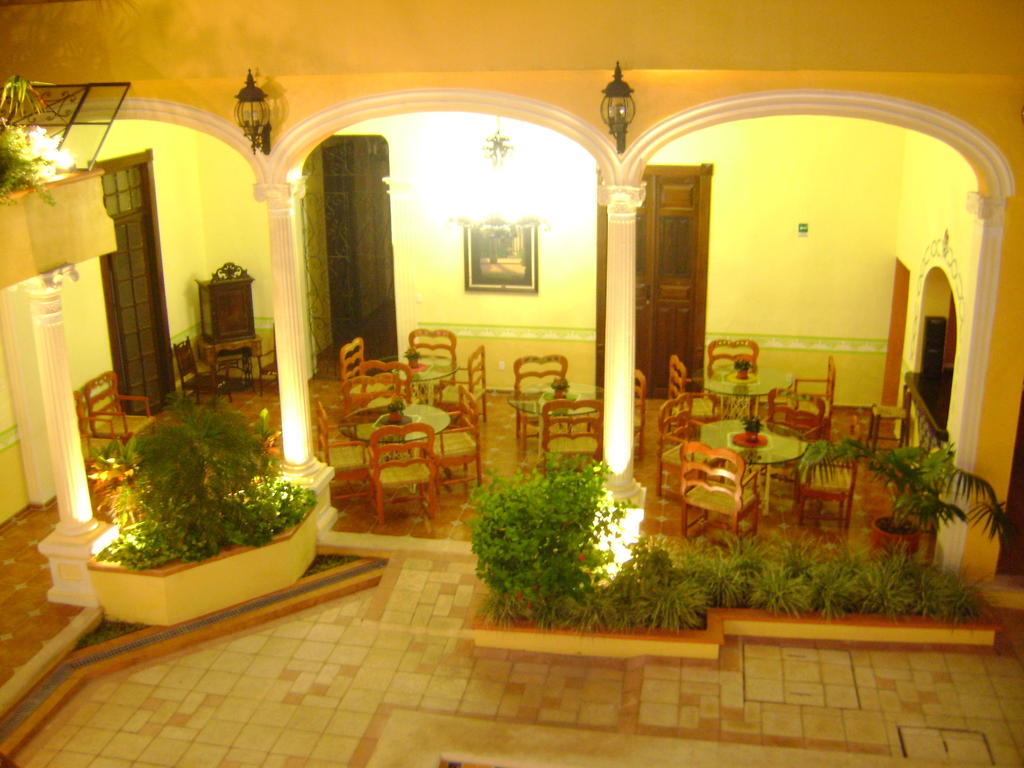 Casa De Las Columnas Mérida Extérieur photo